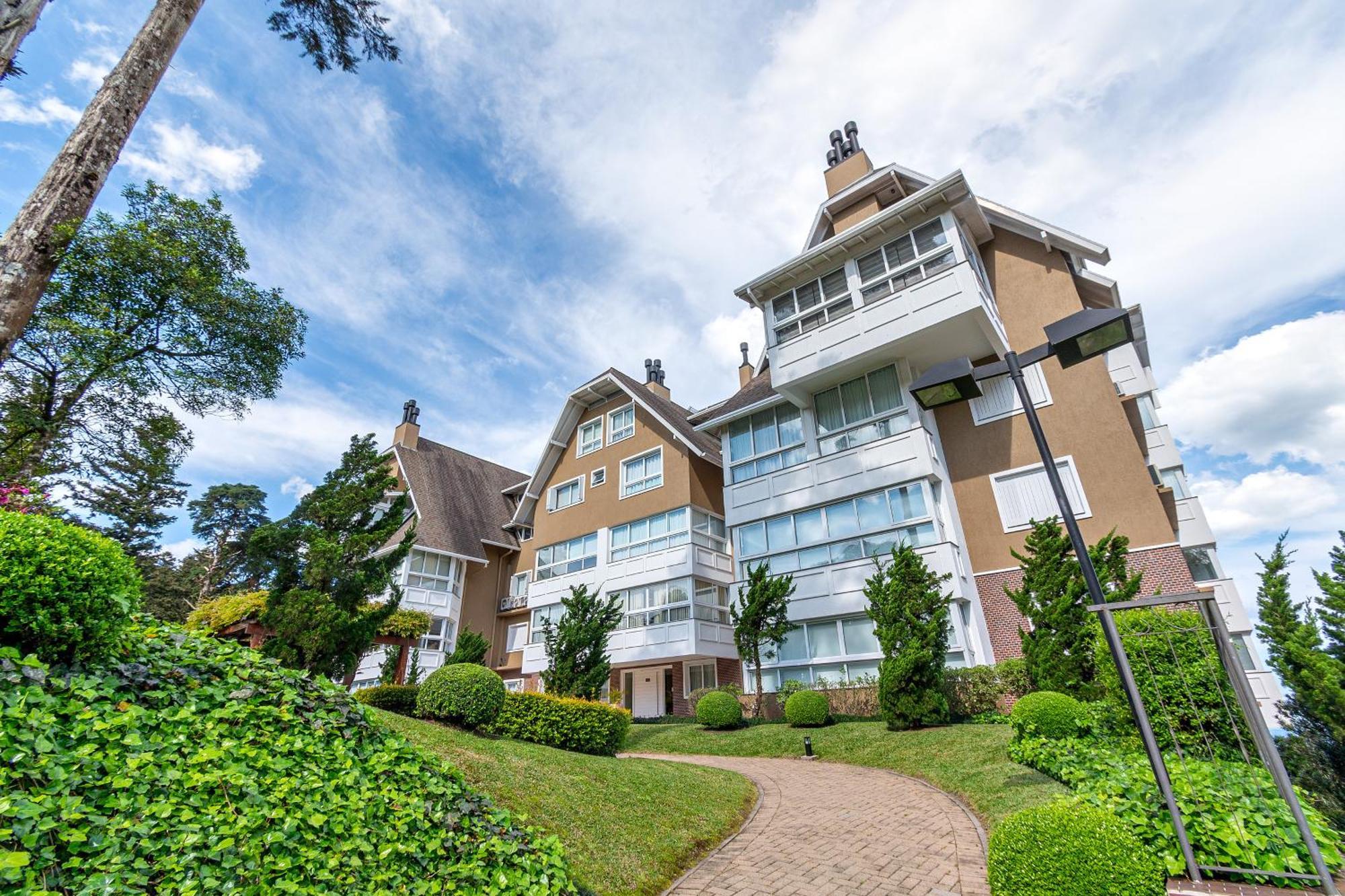 Luxuoso Apartamento Central Para 10 Pessoas Gramado Esterno foto