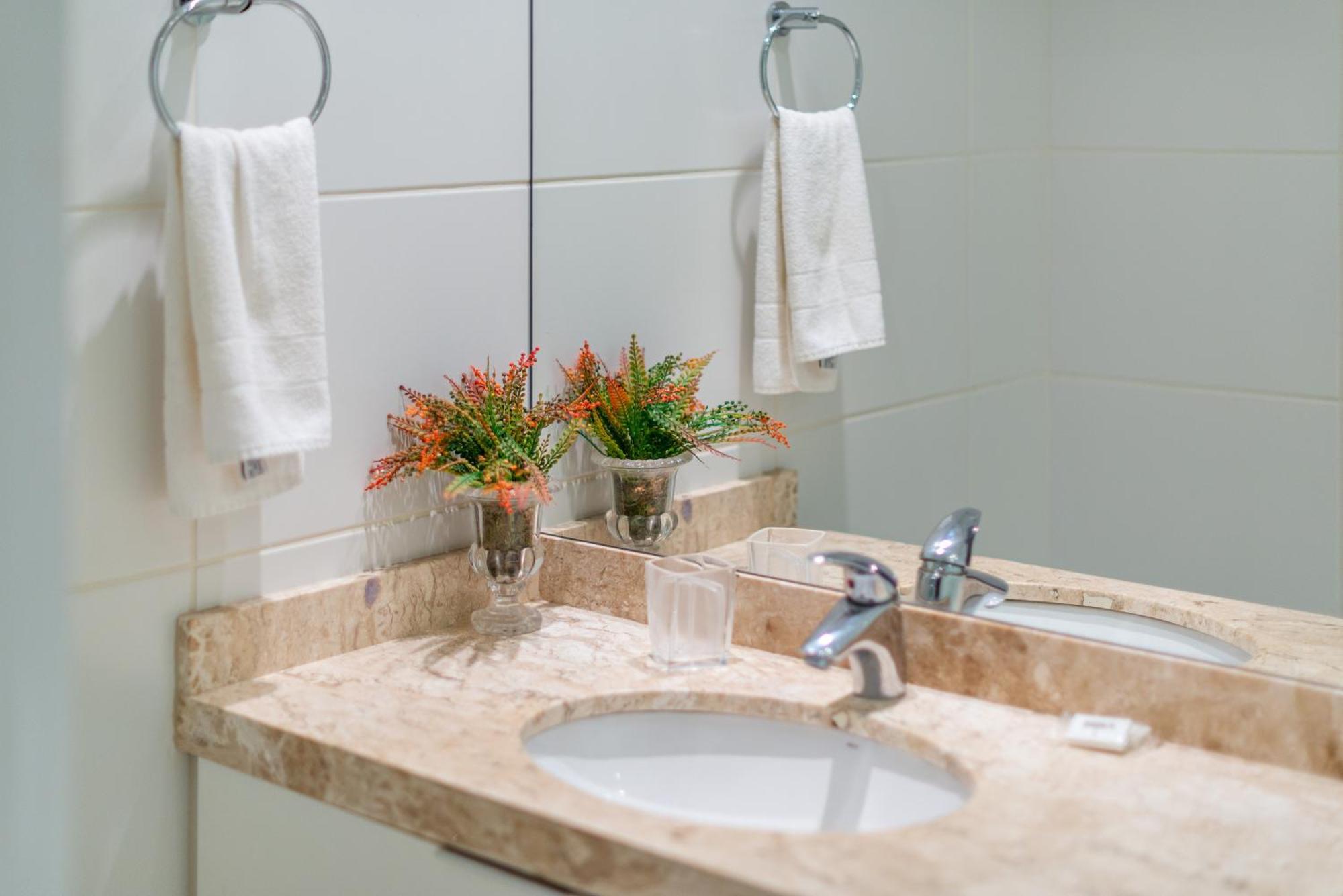 Luxuoso Apartamento Central Para 10 Pessoas Gramado Esterno foto