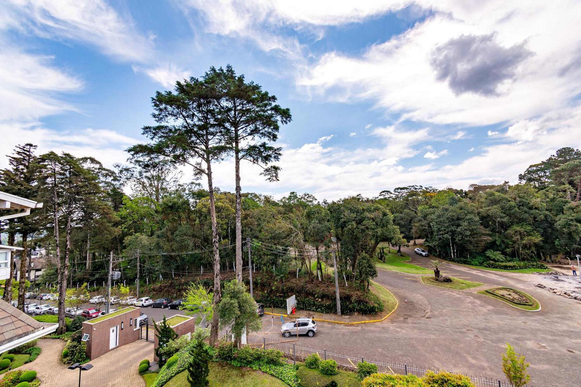 Luxuoso Apartamento Central Para 10 Pessoas Gramado Esterno foto
