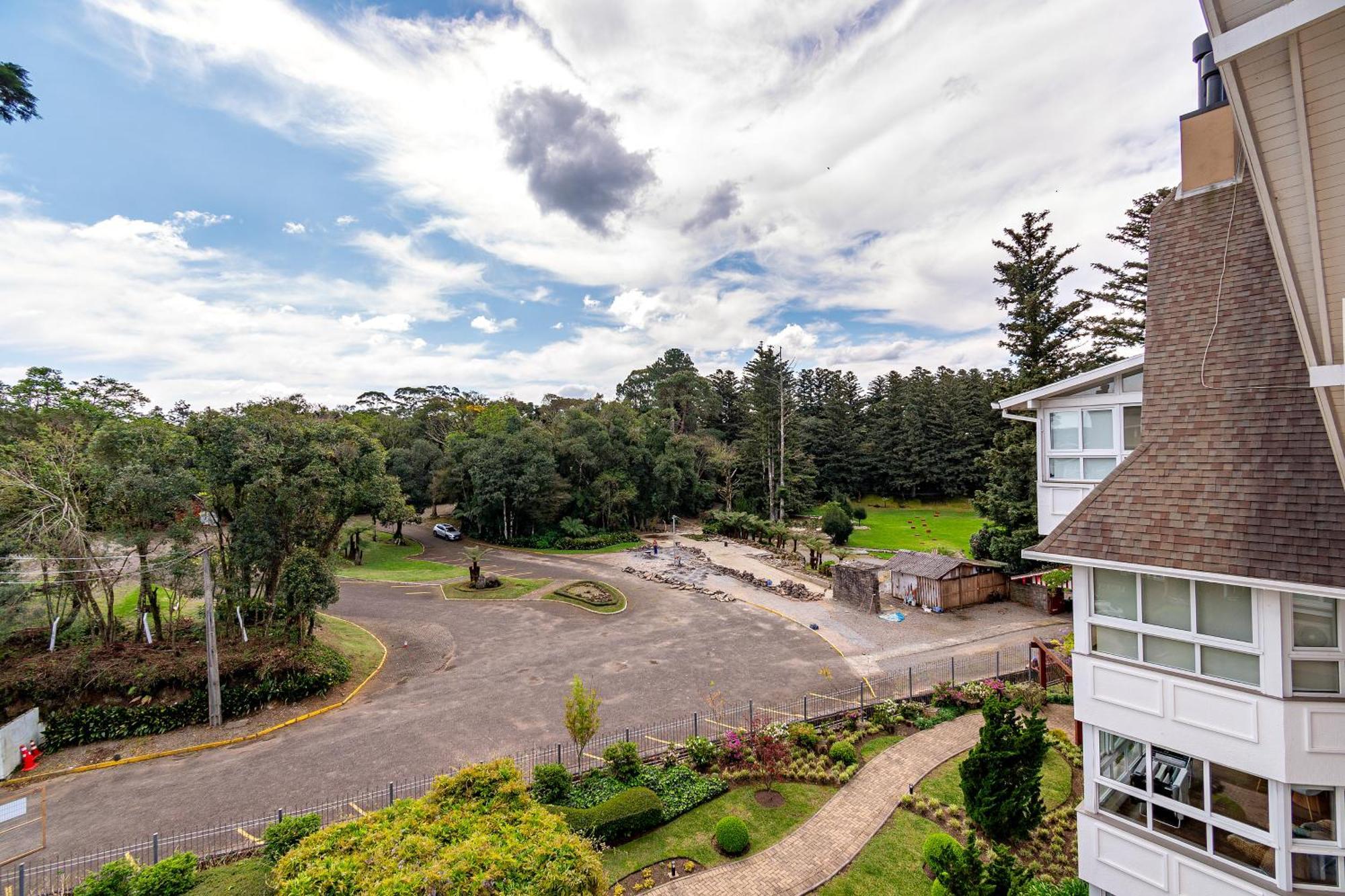 Luxuoso Apartamento Central Para 10 Pessoas Gramado Esterno foto