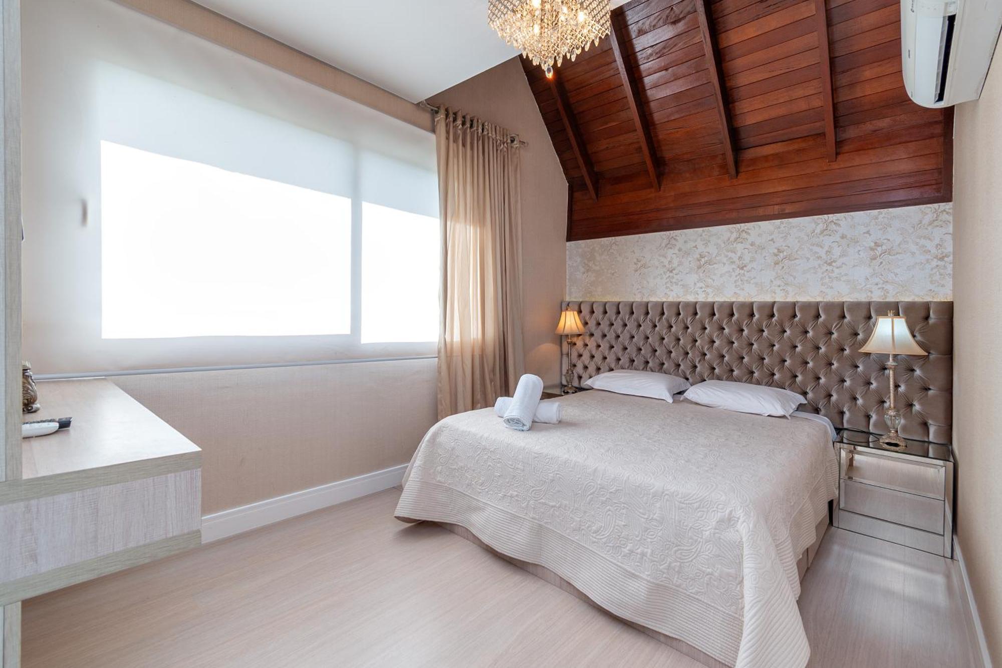 Luxuoso Apartamento Central Para 10 Pessoas Gramado Esterno foto