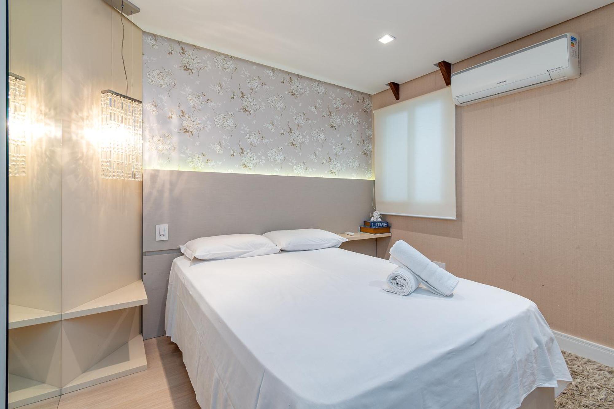 Luxuoso Apartamento Central Para 10 Pessoas Gramado Esterno foto